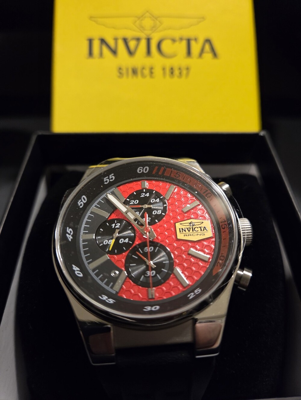 Invicta Racing Chronograph 44mm Model 47739 Red / Black ( NIB ) - Picture 5 of 9